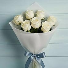 Букет 7 Белых роз Эдлесс Лав в Гдове
