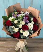 Букет цветов из:  Розы и Альстромерии в Гдове