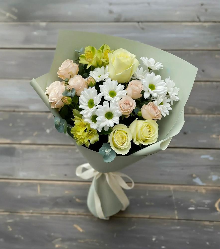Букет цветов из: Альстромерии, Розы и Хризантемы в Гдове