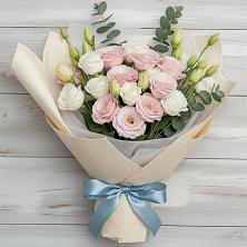 Букет цветов из:  Лизиантусы в Гдове