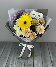 Букет цветов из:  Розы, Герберы и Хризантемы в Гдове