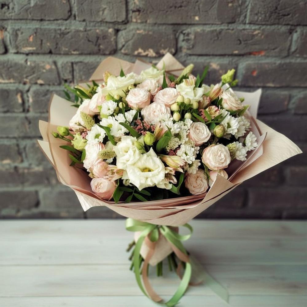 Букет цветов из: Альстромерии, Розы и Хризантемы в Гдове