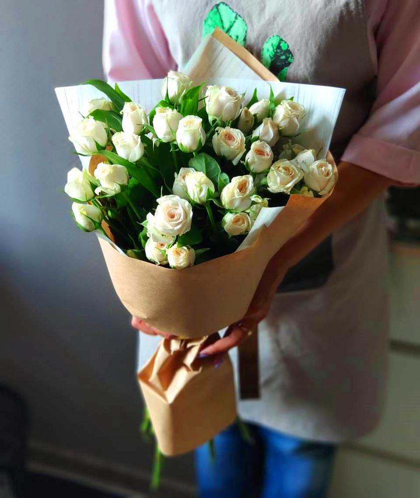 Букет цветов из: Розы в Гдове
