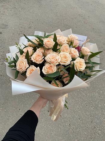 Букет Кремовые розы Латте в Гдове