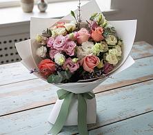 Букет цветов из:  Розы, Лизиантусы и Гвоздики в Гдове