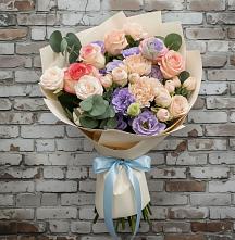 Букет цветов из:  Розы, Лизиантусы и Гвоздики #REPLACE_PRED# Гдове